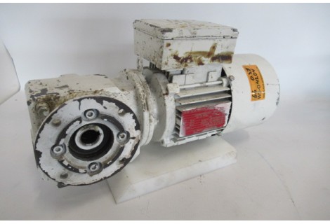 66 RPM 0,37 KW Asmaat 20 mm. Used